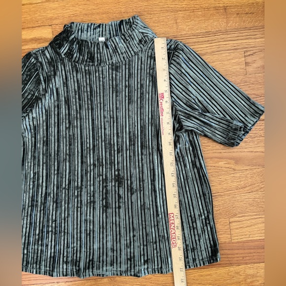 Loft Blouse Women’s Medium Metallic Green Mock Neck Ribbed Shirt Velour Velvet - Picture 5 of 5